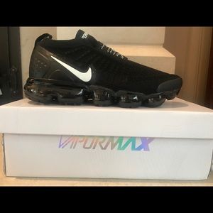 New in box Women’s Nike Vapormax Flyknit Size 7